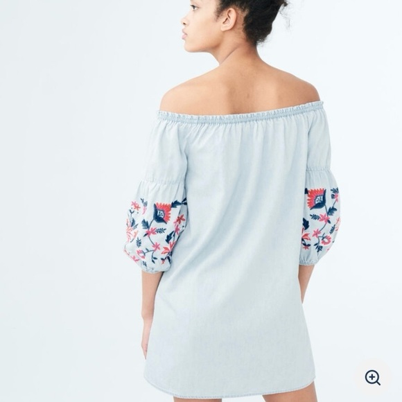 Aeropostale Solid Off-The-Shoulder Embroidered Chambray Shift Dress size S - Picture 3 of 9
